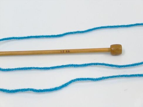 خيوط غزل من مزيج صوف ميرينو من بلو بيبي، 50 غرام (1.75 اونصة) 100 متر (109 ياردة) in Kuwait