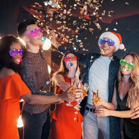 36 قطعة من لوازم الحفلات LED تتضمن 20 صافرة مضيئة مع قلادة حبل و16 قطعة من النظارات المضيئة LED تتوهج في الظلام، هدايا حفلات النيون والكرنفال والكريسماس والهالوين in Kuwait