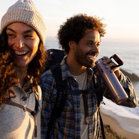 زجاجة مياه خفيفة الوزن من سلسلة Hydro Flask Trail مع غطاء مرن ذو فتحة واسعة وعزل فراغ مزدوج الجدار in Kuwait