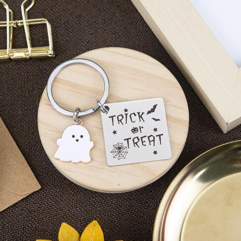 BOMEON هدايا سلسلة المفاتيح الهالوين، هدايا للأطفال في عيد الهالوين هدايا سلاسل المفاتيح الشخصية للأم والأب أفضل صديق ومعلم هدايا عيد الميلاد الخفافيش اليقطين الرعب أفضل أفكار هدية الهالوين in Kuwait