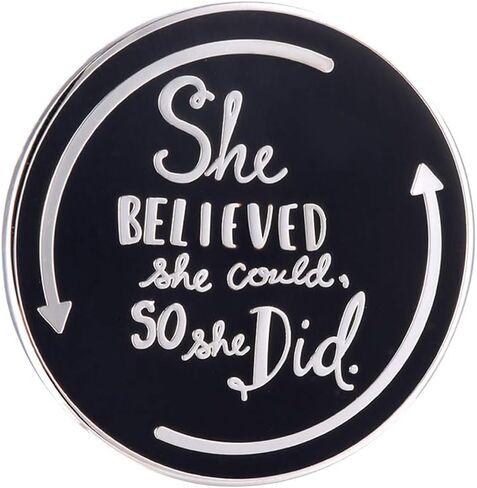 لقد آمنت GuDeKe أنها تستطيع أن تفعل ذلك، فهي تصنع دبوس المينا لتمكين النساء من هدايا التخرج in Kuwait