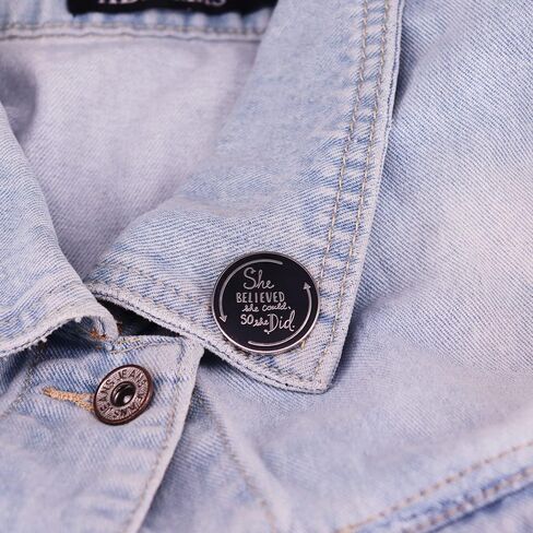 لقد آمنت GuDeKe أنها تستطيع أن تفعل ذلك، فهي تصنع دبوس المينا لتمكين النساء من هدايا التخرج in Kuwait