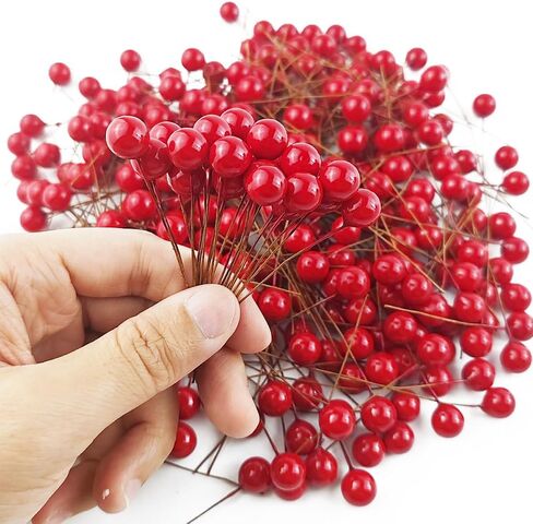 GXXMEI 300 قطعة من التوت الهولي الاصطناعي، ديكور التوت المزيف الصغير 10 مم على سلك لتزيين شجرة عيد الميلاد إكليل الزهور للاستخدام اليدوي (أحمر) in Saudi Arabia