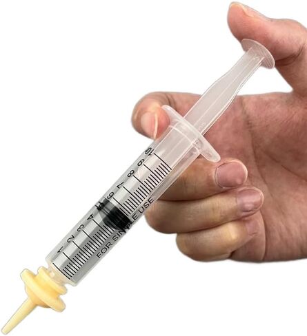 Cdycam 7 قطع حلمة تغذية الحيوانات الأليفة، لهاية تغذية من السيليكون للقطط الصغيرة مع 4 محاقن، محاقن رضاعة الحيوانات الأليفة قابلة لإعادة الاستخدام للقطط حديثي الولادة والجراء والأرانب والسناجب in Kuwait