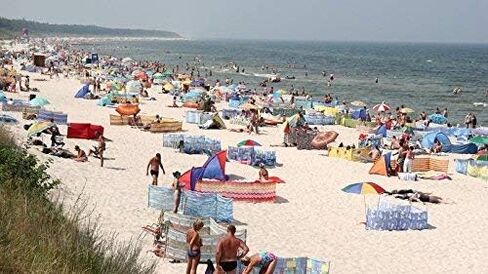 13 ft Beach Windscreen Privacy Wind Blocker + Free Bag and Mallet Made in Europe in Saudi Arabia