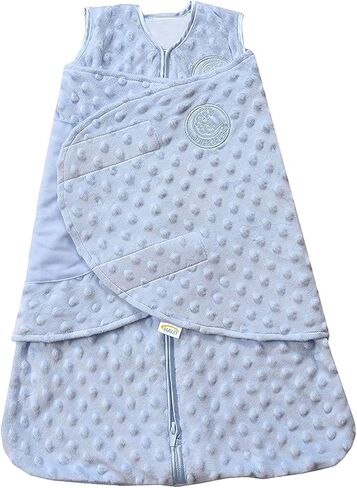 HALO Sleepsack Plush Dot Velboa Swaddle، بطانية يمكن ارتداؤها في 3 اتجاهات قابلة للتعديل، أزرق، حديثي الولادة، 0-3 أشهر in Kuwait