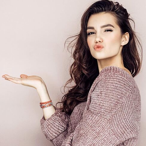 أساور VSCO 24 قطعة سوار الصداقة مضفر متمدد نمط عرقي منسوج سوار متمدد مطرز أساور لطيف قابل للتعديل مطرز أساور مع عقدة منزلقة لـ VSCO الفتيات المراهقات, خرز in Kuwait