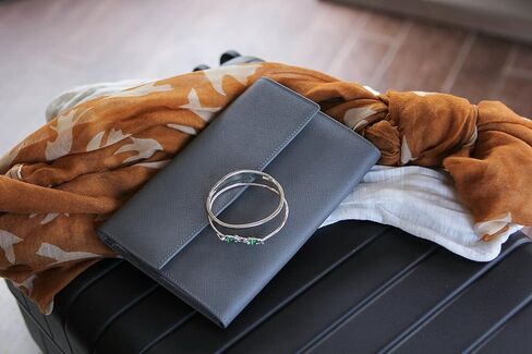 حافظة مجوهرات للسفر من جلد سافيانو من CASE ELEGANCE | حقيبة تخزين مجوهرات السفر متعددة الاستخدامات | منظم مجوهرات مدمج وأنيق | صندوق مجوهرات السفر مثالي للقلائد والأقراط والخواتم in Kuwait