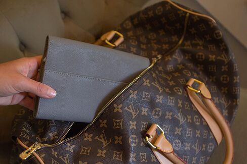 حافظة مجوهرات للسفر من جلد سافيانو من CASE ELEGANCE | حقيبة تخزين مجوهرات السفر متعددة الاستخدامات | منظم مجوهرات مدمج وأنيق | صندوق مجوهرات السفر مثالي للقلائد والأقراط والخواتم in Kuwait