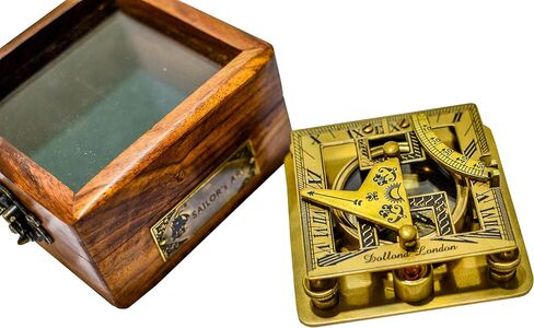 بوصلة شمسية ثقيلة من النحاس العتيق من SAILOR'S ART in Saudi Arabia