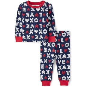 بيجامة الأطفال الصغار والأولاد الصغار من The Children's Place مناسبة تمامًا لعيد الحب مصنوعة من القطن بنسبة 100% in Kuwait