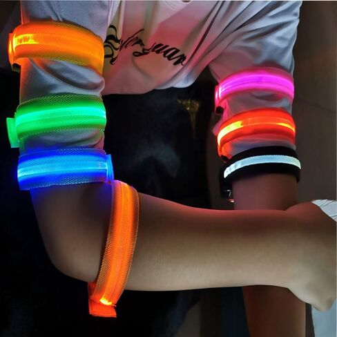 سوار بإضاءة LED معصم رياضي للأولاد والبنات فلاش داكن، أضواء أمان ليلية للجري والركض وركوب الدراجات والمشي لمسافات طويلة والتخييم ومستلزمات الحفلات الرياضية الخارجية in Kuwait