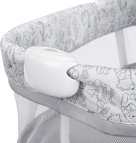 برايت ستارتس سرير أطفال ويني ذا بوه من ديزني - سرير مهدئ للحفلات مع اهتزازات، للاعمار من 0 إلى 5 أشهر in Kuwait