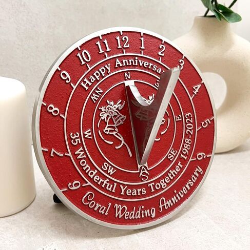 هدية الذكرى السنوية للمزولة الشمسية بمناسبة الذكرى الخامسة والثلاثين لزفاف المرجان 1988-2023. حديقة ديكور المنزل المعدنية المعاد تدويرها فكرة هدية لمدة 35 عامًا مصنوعة يدويًا في المملكة المتحدة للآباء والأجداد والأصدقاء والأزواج in Kuwait