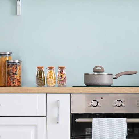 24 قطعة من برطمانات الزجاج سعة 100 مل، زجاجات زجاجية صغيرة سعة 100 مل مع أغطية فلين، زجاجات صغيرة لجرعات حليب صغيرة، برطمانات لطيفة للحفلات هدايا الزفاف مع 30 قطعة علامات لاصقة وشريط خيش 20 متر in Kuwait