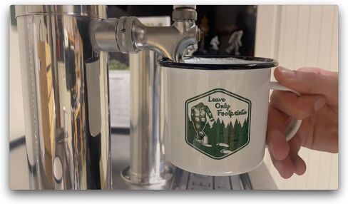 كوب BigFOOT SASQUATCH Camo Vintage Campfire، مطلي بالمينا الكلاسيكية فوق الفولاذ، كوب قهوة للتخييم في الهواء الطلق، كوب هدية رائع لمحبي الجبال والمشي لمسافات طويلة والتخييم (16oz) in Kuwait