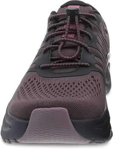 أحذية Dansko Penni الرياضية للمشي للنساء - أحذية مشي مريحة ومسامية مع دعم للقوس - أحذية رياضية مقاومة للبقع مع نعل خارجي مطاطي خفيف الوزن - رائعة للعاملين في مجال الرعاية الصحية in Kuwait