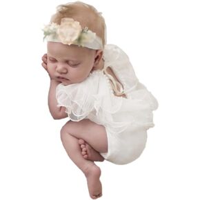 دعائم ملابس للبنات حديثي الولادة لملحقات التصوير الفوتوغرافي، فستان أميرة جديد قصير مكشكش من الدانتيل أبيض (غطاء الرأس غير متضمن) in Kuwait