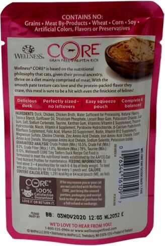 طعام القطط من Wellness CORE Tiny Tasters الخالي من الحبوب، 4 نكهات، 8 أكياس بالإضافة إلى حزمة عينات من ألعاب النعناع البري، (2) لكل منها: البط، والتونة، والدجاج، ولحم البقر والدجاج، (1.75 أونصة) in Saudi Arabia