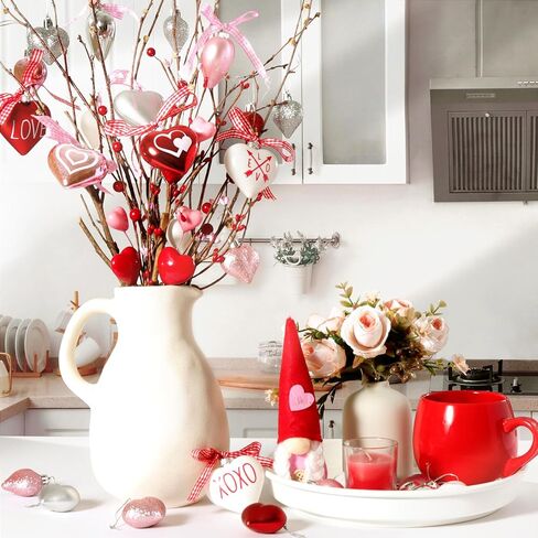 زخارف شجرة ديكور عيد الحب: 24 قطعة من الحلي على شكل قلب أحمر وردي فضي أبيض، مقاسين زخرفة شجرة عيد الحب الريفية مع أقواس لطيفة لهدايا عشاء الزفاف المنزلية ديكور صينية متدرجة الطاولة in Kuwait