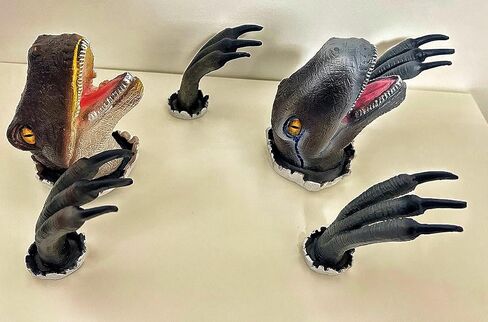 3D Dinosaur Wall Sculpture Set - Lifelike 3D Wall Sculpture Set for Kids' Bedrooms & Home Decor - Realistic Dino Head, Claws, and Eyes - Ideal Gift for Dino Enthusiasts with Gift Box Packaging in Kuwait