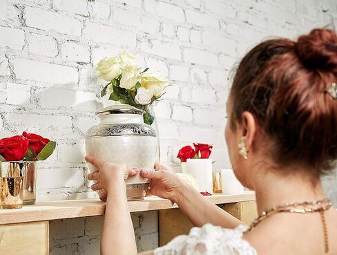 بيركين - فيونيرال سبلايز - جرة لرماد الإنسان - جرة حرق الجثث للبالغين من ذا بيل روز in Kuwait