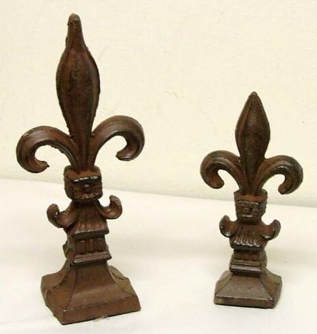 2 pc French Fleur De Lis LYS Finial Large and Small Cast Iron Decor in Saudi Arabia