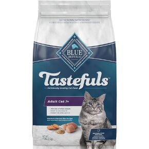 Blue Buffalo Tastefuls Chicken & Brown Rice Senior Dry Cat Food, 3 lb in Kuwait