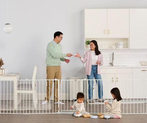 بوابة أطفال وساحة لعب واسعة للغاية وقابلة للتعديل مقاس 144 بوصة من ريجالو، 2 في 1، مجموعة إضافية، تتضمن 4 عبوات من حوامل الحائط in Kuwait