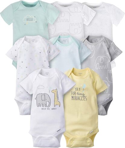 مجموعة ملابس Gerber مكونة من 8 قطع بأكمام قصيرة ومجموعة ملابس Sleep 'N Play مكونة من 4 قطع in Kuwait