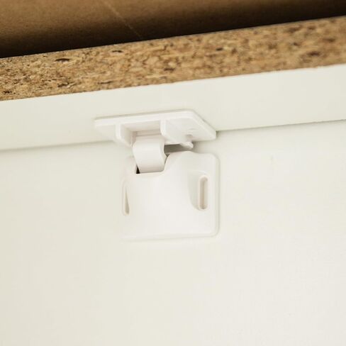 قفل مغناطيسي للخزانة والأدراج من ريجالو هوم سيفتي، علامة تجارية حائزة على جوائز، 4 عبوات، تتضمن 4 أقفال خزانة مغناطيسية، 1 مفتاح مغناطيسي، سهل التركيب، لاصق 3M، أبيض in Kuwait