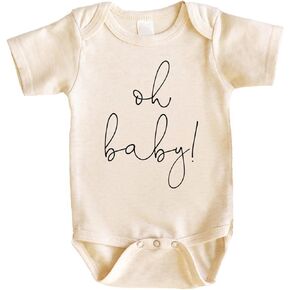 Bump and Beyond Designs إعلان مفاجئ عن الحمل للجدة والجد