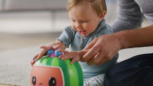 Cocomelon Chase - 3 Ways to Play: Chase, Hide ‘N Seek, Sit ‘N Play - Sensory Play Activities - Plays Clips of Songs, ‘Heads Shoulders Knees and Toes’ & ‘Animal Dance Song’ (CMI0013),Roleplay Toy in Kuwait