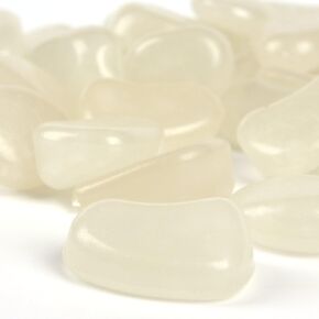 120 قطعة من حصى حوض السمك المتوهج في الظلام والصخور والحصى المتوهج والأحجار المضيئة لتزيين هدايا حديقة حوض السمك (أزرق) in Kuwait