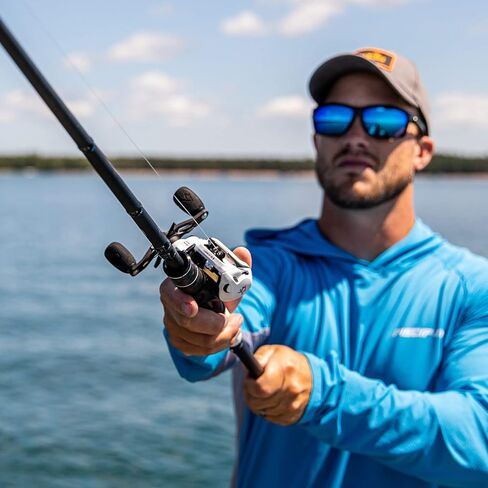 بكرة صيد السمك من Piscifun Carbon XCS، بكرة صيد الطعم، 5.5 أونصة، نسبة تروس 8.1:1 ونظام فرامل مزدوج، بكرة صب ناعمة بإطار من الكربون، أسود كربوني/أبيض غير لامع in Kuwait