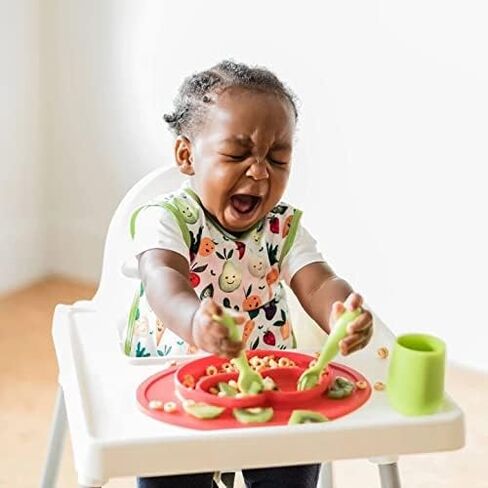 BapronBaby Food Prints Bapron - مريلة أكثر أمانًا بدون ربطة عنق - للأطفال والرضع - ناعمة مقاومة للماء - خالية من كلوريد الفينيل والبيسفينول والفثالات - 6 أشهر فما فوق in Kuwait