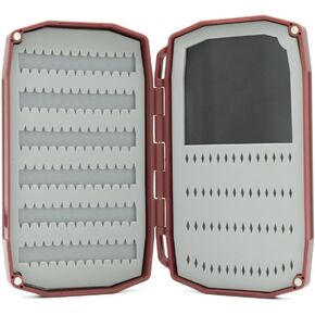 UMPQUA UPG صندوق الذبابة المصنوع من السيليكون لعطلة نهاية الأسبوع - خفيف الوزن ومتين ومتعدد الاستخدامات وذو سعة عالية وحافظة آمنة سريعة التحميل - منظم أدوات صيد الأسماك - صغير in Kuwait