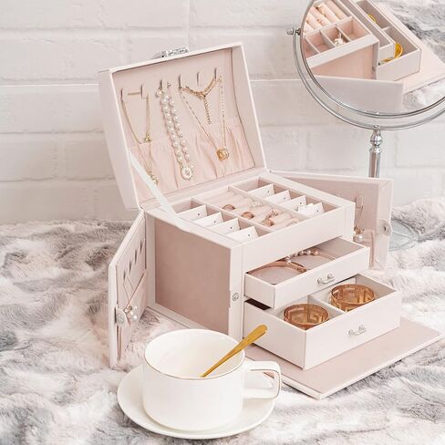منظم صندوق المجوهرات من Oyydecor للنساء والفتيات، جلد PU كبير، صندوق تخزين مجوهرات متوسط ​​الحجم مع قفل منظم مجوهرات متوسط ​​الحجم حقيبة مجوهرات محمولة للسفر (أبيض) in Kuwait
