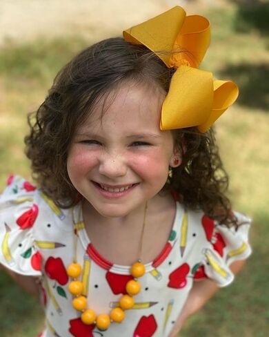 Ayesha Big Hair Bows for Girls 6inch Grosgrain Ribbon Bows Barrettes School Bow Hair Clips Hair Accessories for Toddlers Girls 8 colors in Kuwait