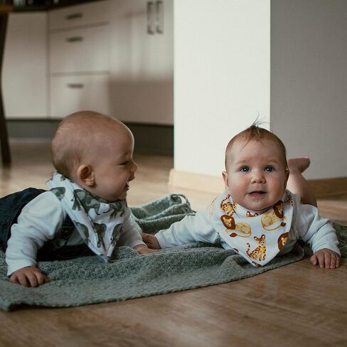 صدرية للأطفال من ستاديلا قابلة للتعديل لسيلان اللعاب ولحضانة التسنين، 4 قطع تصلح للجنسين في حفلات استقبال المولود، تصلح كهدية للبنات والأولاد - سفاري إفريقيا وحيوان الفيل والزرافة والوحش in Kuwait