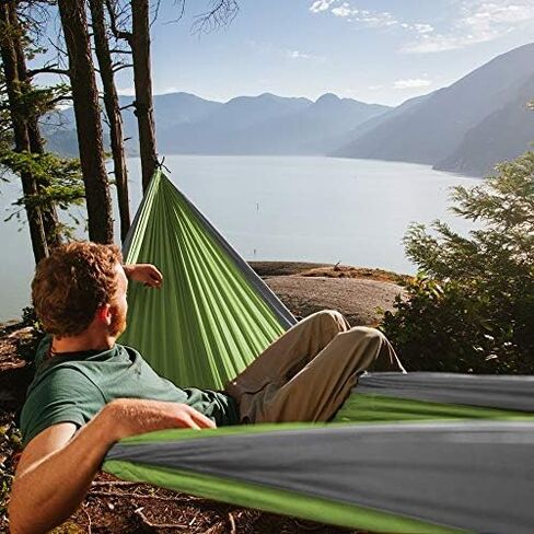 أرجوحة تخييم مزدوجة من Fox Outfitters Neolite - أرجوحة مظلات نايلون محمولة خفيفة الوزن لحقائب الظهر والسفر والشاطئ والفناء. تتضمن أشرطة الأرجوحة وحلقات تسلق الفولاذ (كاكي/أخضر زيتوني) in Kuwait