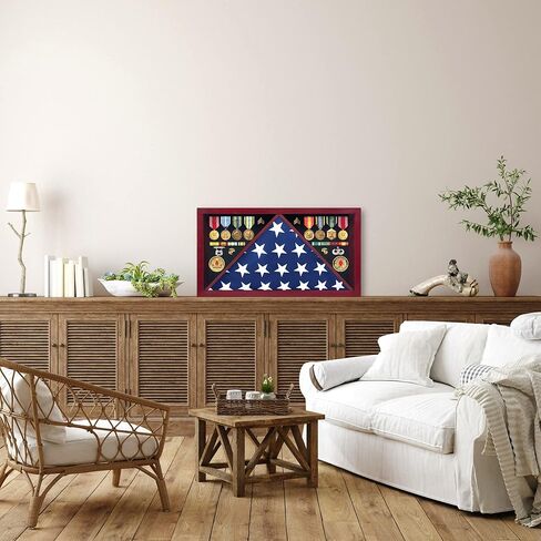 صندوق ظلال عسكري كبير من ILOT - علبة علم من الخشب الصلب لعلم دفن المحاربين القدامى الأمريكي مقاس 5 × 9.5 بوصة، وبطانة مخملية مثل اللباد للميداليات، وزجاج شبكي مصقول (الماهوجني) in Kuwait