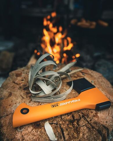 Fiskars Chopping Axe S X10 ، تتضمن حقيبة التخزين والحمل ، الطول: 44 سم ، طبقة غير لاصقة ، مقبض من الشفرة/الألياف الصلب عالي الجودة ، أسود/برتقالي ، 1015619 in Kuwait