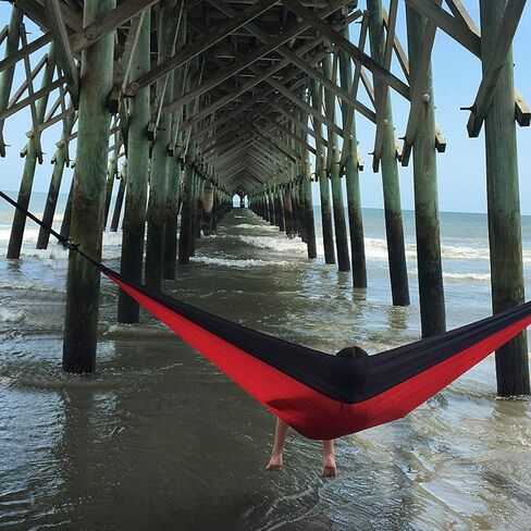 أرجوحة تخييم مفردة ومزدوجة من Esup - أرجوحة محمولة من النايلون خفيفة الوزن، أفضل أرجوحة مظلات مع أشرطة شجرة لحقائب الظهر والتخييم والسفر in Kuwait