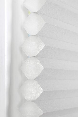 ظلال النوافذ المعالجة بالشعر الطبيعي A04HUF240600 من كاليكس انتيريورز ، رمادي in Kuwait