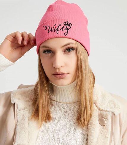 هدايا BETHEGIFT للزوجة - هدايا عيد الحب لها - قبعة صغيرة للزوجة in Kuwait