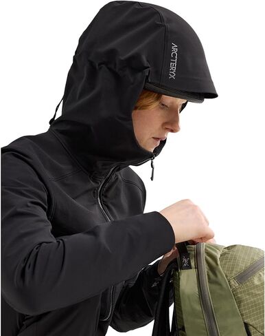 سترة جاما النسائية من Arc'teryx in Kuwait