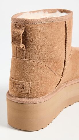 UGG Classic Mini Platform Womens Boot in Saudi Arabia