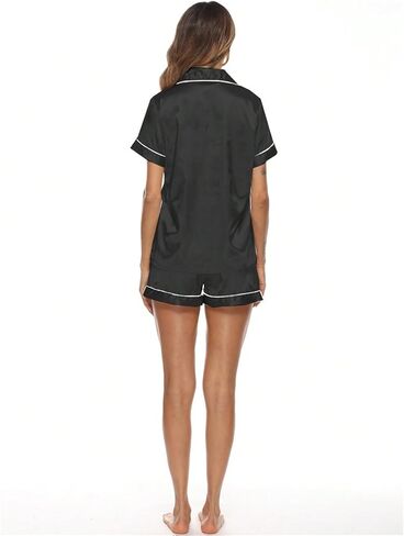 طقم بيجامة حريمي من الساتان مكون من قطعتين من WDIRARA، قميص وسروال قصير بأكمام قصيرة وأزرار متباينة، ملابس نوم in Kuwait