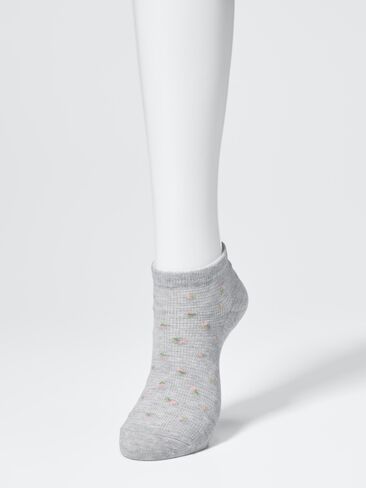Uniqlo Short Socks | 3 Pairs | Flower in Saudi Arabia